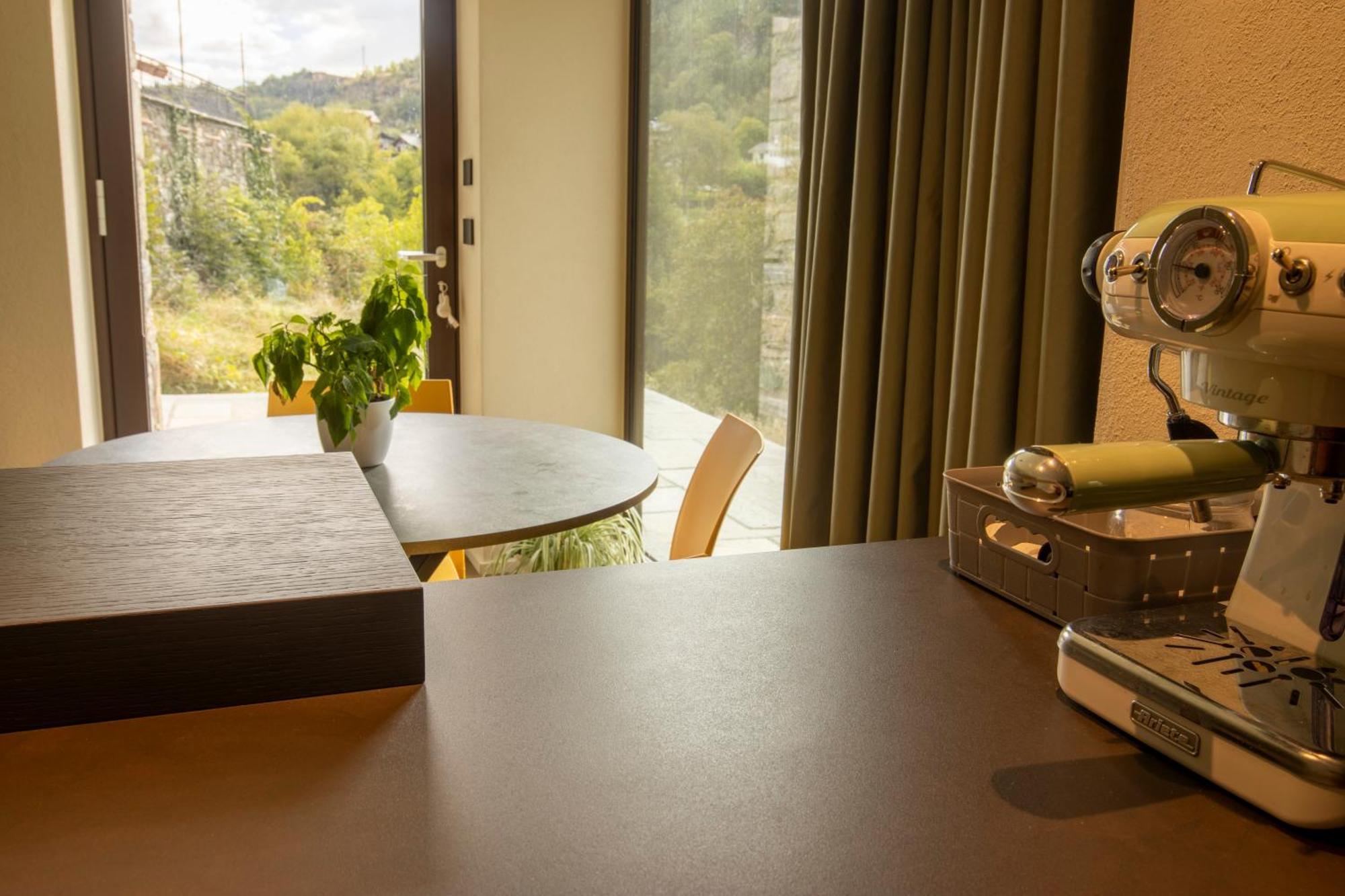 Little Paradise - Ampio Monolocale อาร์วิแอร์ ภายนอก รูปภาพ
